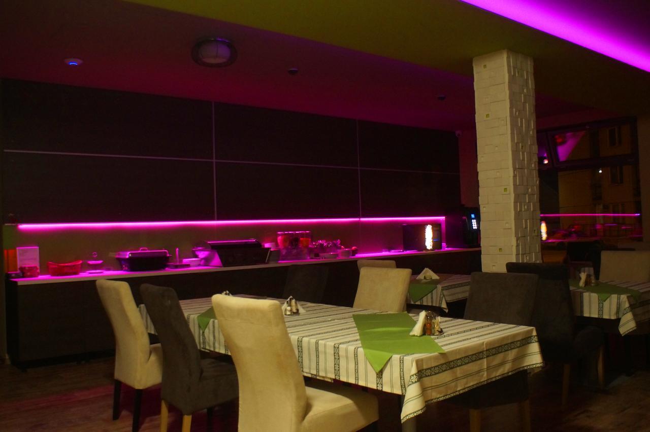 Hotel Fitromax Ajka ภายนอก รูปภาพ