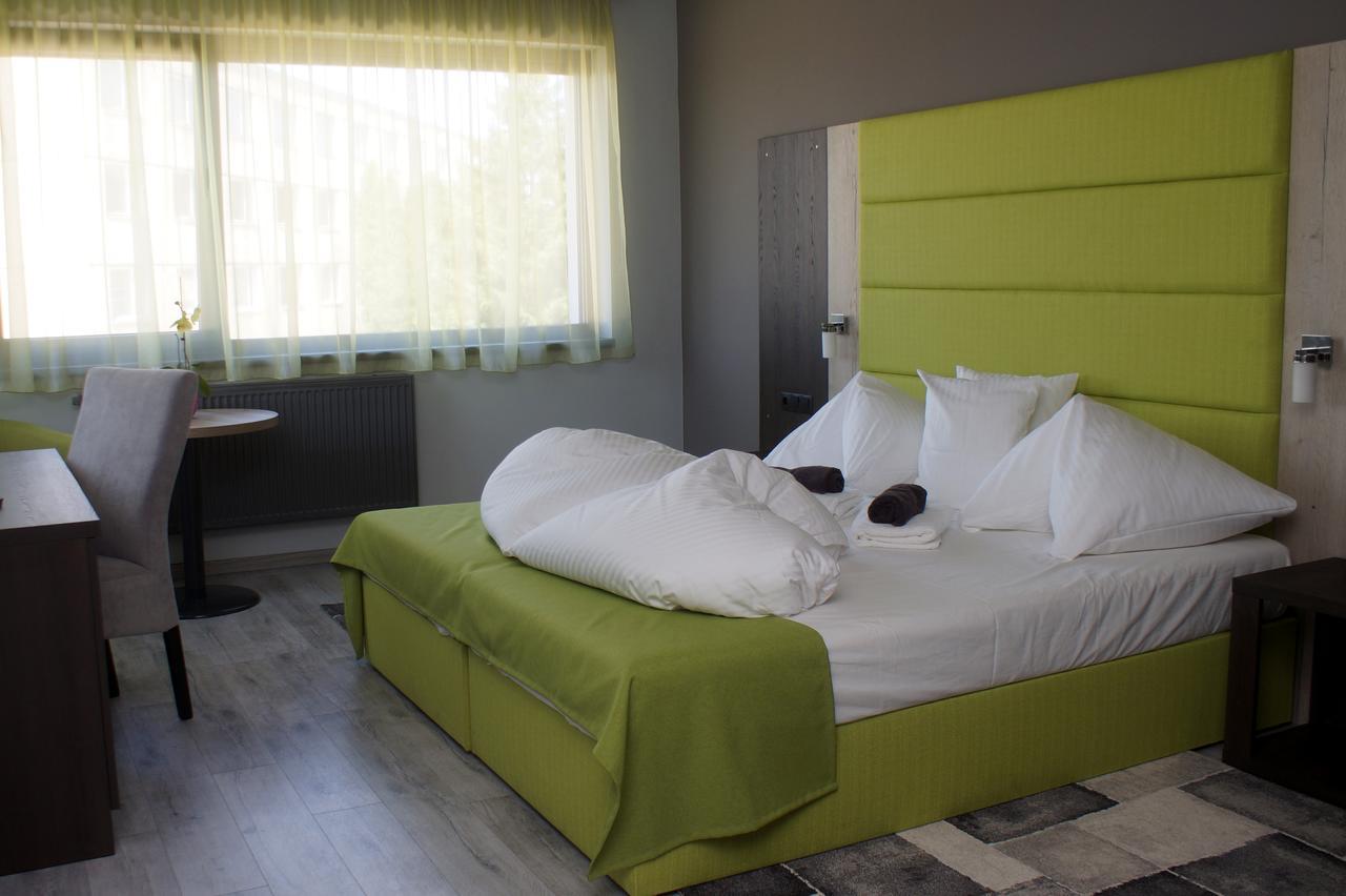 Hotel Fitromax Ajka ภายนอก รูปภาพ