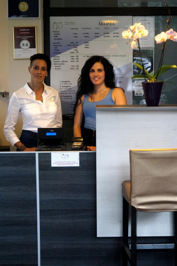 Hotel Fitromax Ajka ภายนอก รูปภาพ